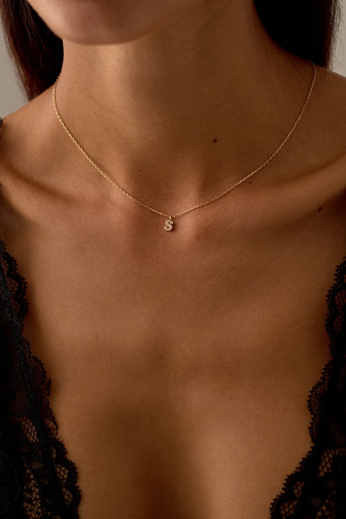 LETTER NECKLACE (A - Z) - CAINTÈ