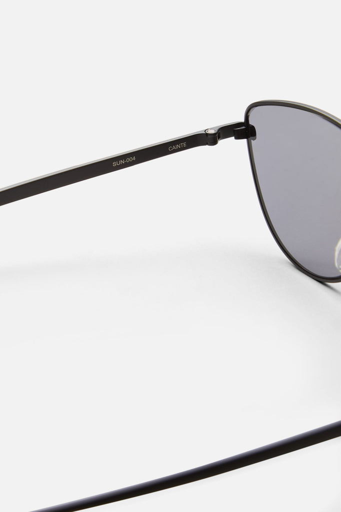 SUN - 004 - BLACK - CAINTÈ